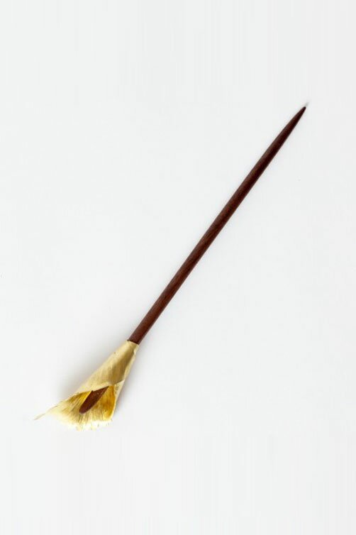 beatrice valenzuela hair pin